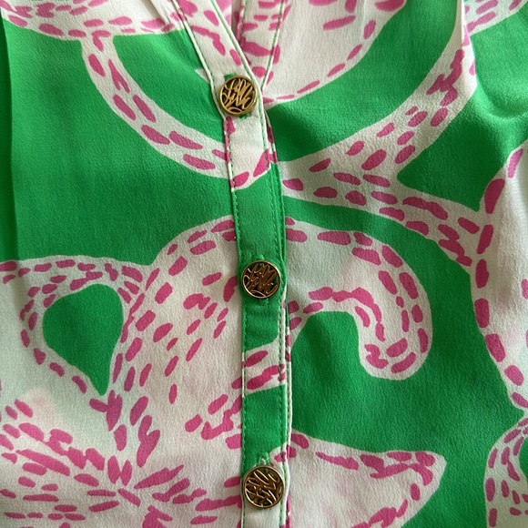 Lily Pulitzer 100% silk top - Picture 2 of 5